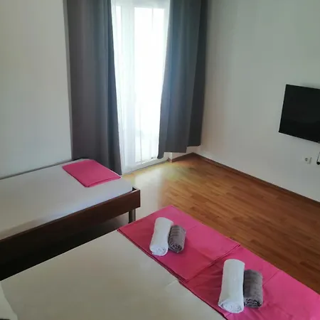 Apartmani Tina Razanj Exterior photo