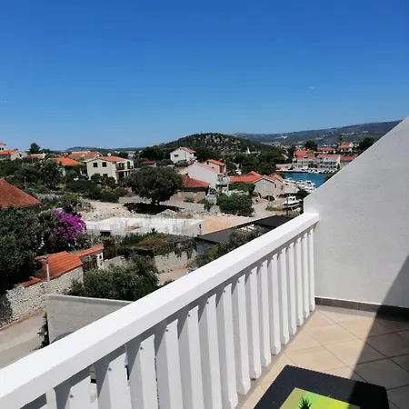 Apartmani Tina Razanj Exterior photo