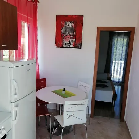 Apartmani Tina Razanj Exterior photo