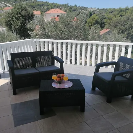 Apartmani Tina Razanj Exterior photo